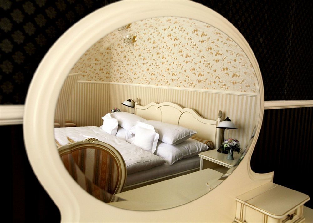 Hotel Golden Royal Boutique & 4*